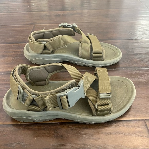Teva adjustable outdoor sandals men’s size 10 - Picture 4 of 6
